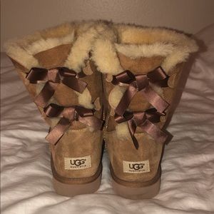 UGG Light Brown Bailey Bow Boots - Size 10